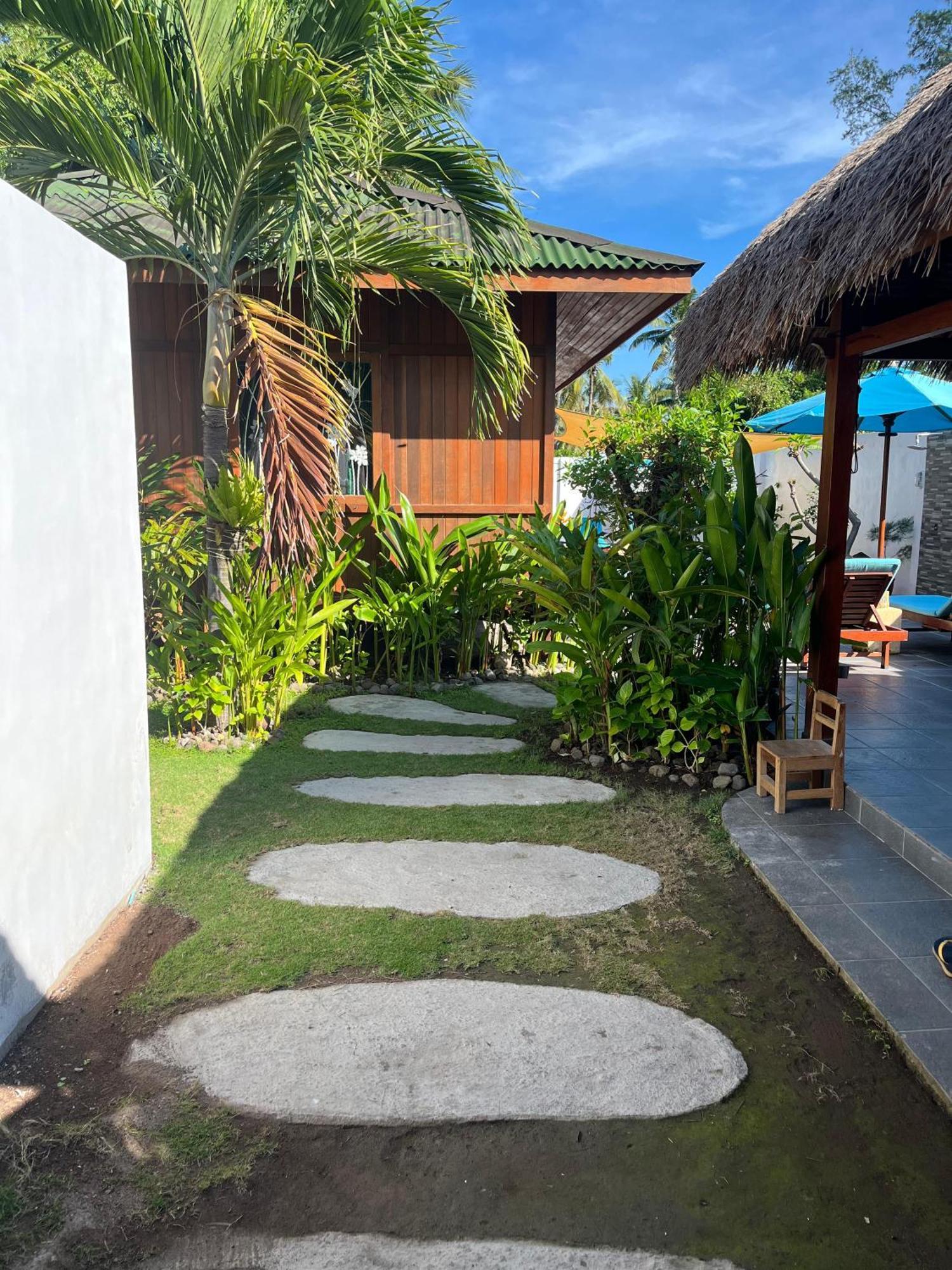 Little Lodge Gili Trawangan Exterior photo