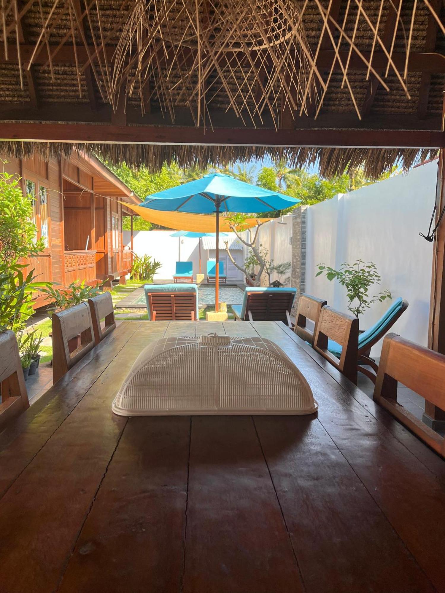 Little Lodge Gili Trawangan Exterior photo